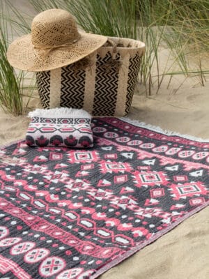 Stranddoek - Hamamdoek Aztec zwart - rood - roze